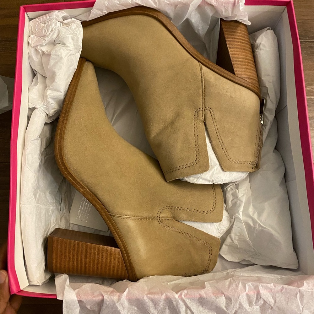 Vince Camuto booties